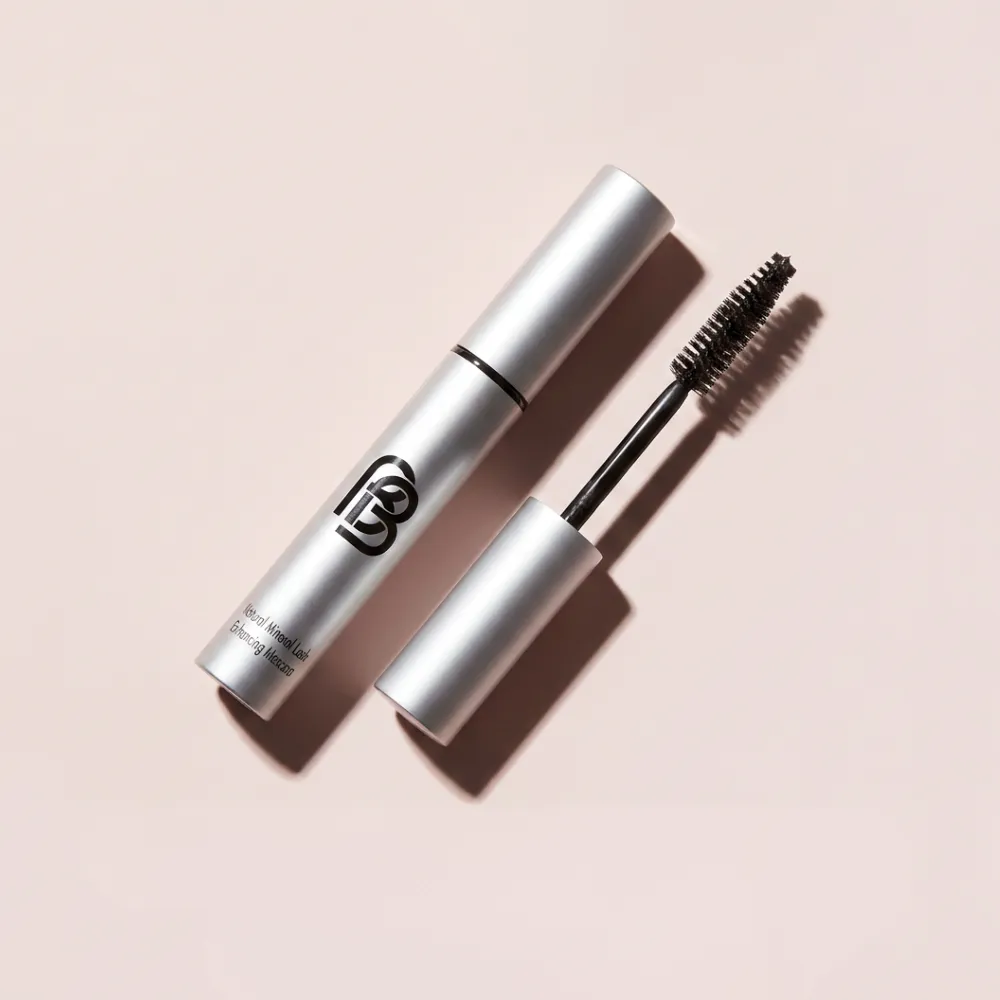 Natural Mineral Lash Enhancing Mascara with its wand